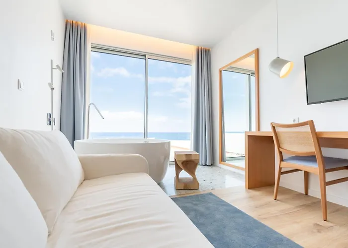 Aqua Natura Madeira Hotell 4*