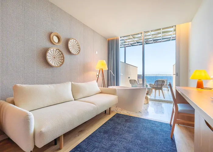 Hotel Aqua Natura Madeira 4*